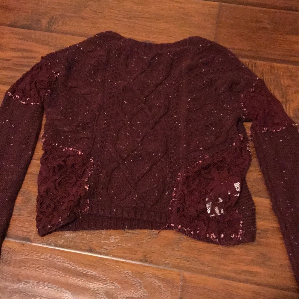 maroon crop top sweater